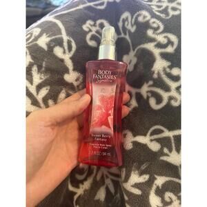 Body fantasies sweet berry fantasies 3.2 Fl oz